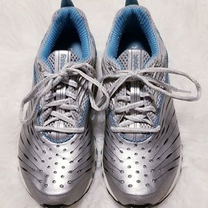 Reebok women's size 7